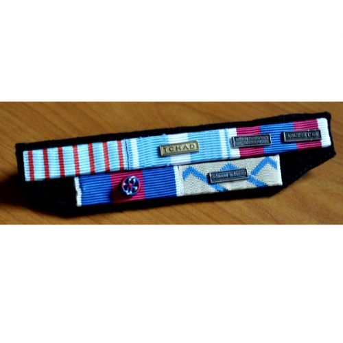 SUPPORT FEUTRE DIXMUDES pour veste ou uniforme 19