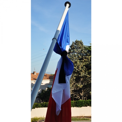 CREPE DE DEUIL NOIR pour drapeau en berne 2