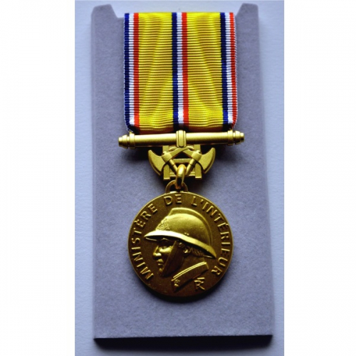 medaille des SAPEURS POMPIERS 30 ANS OR 3
