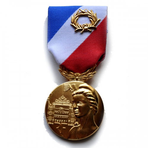 MEDAILLE SECURITE INTERIEURE OR avec écrin inclus. 2