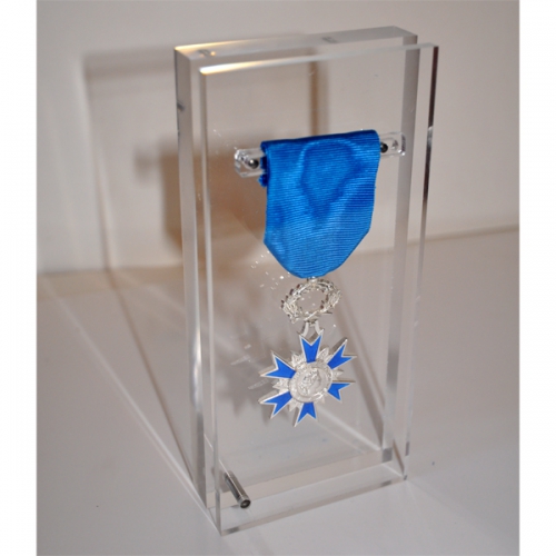 PRESENTOIR ALTUGLASS POUR 1 MEDAILLE PENDANTE 5